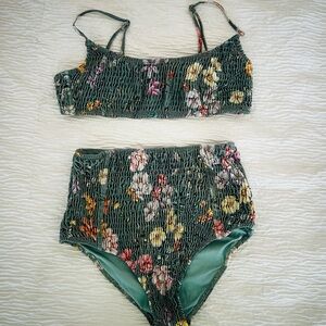 TRIANGL Bikini Floral Smocked Set